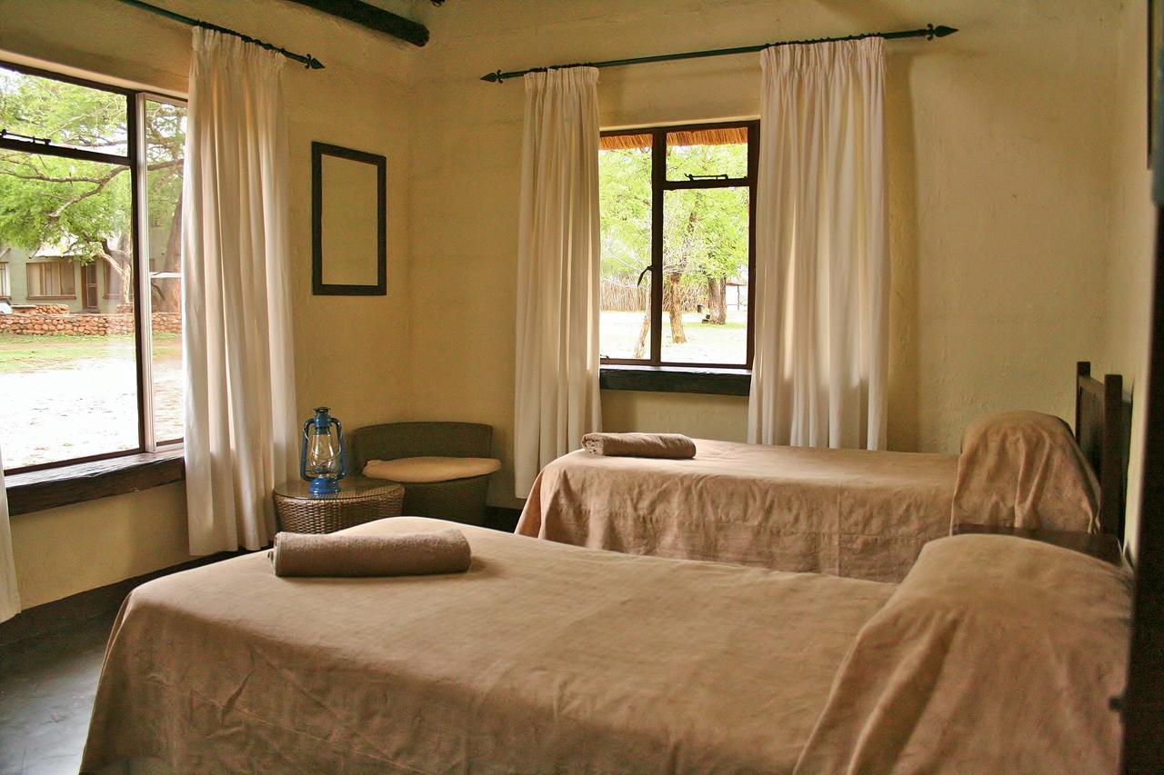 Hlane Royal National Park Villa Simunye Luaran gambar